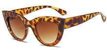 Load image into Gallery viewer, Cat Eye vintage glasses
