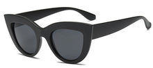 Load image into Gallery viewer, Cat Eye vintage glasses